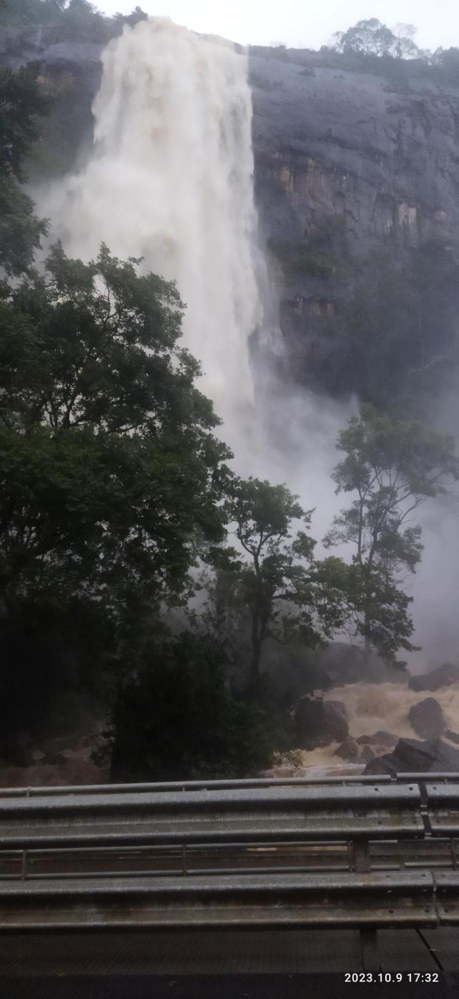 Diyaluma View Cotage Hotel Koslanda Bagian luar foto
